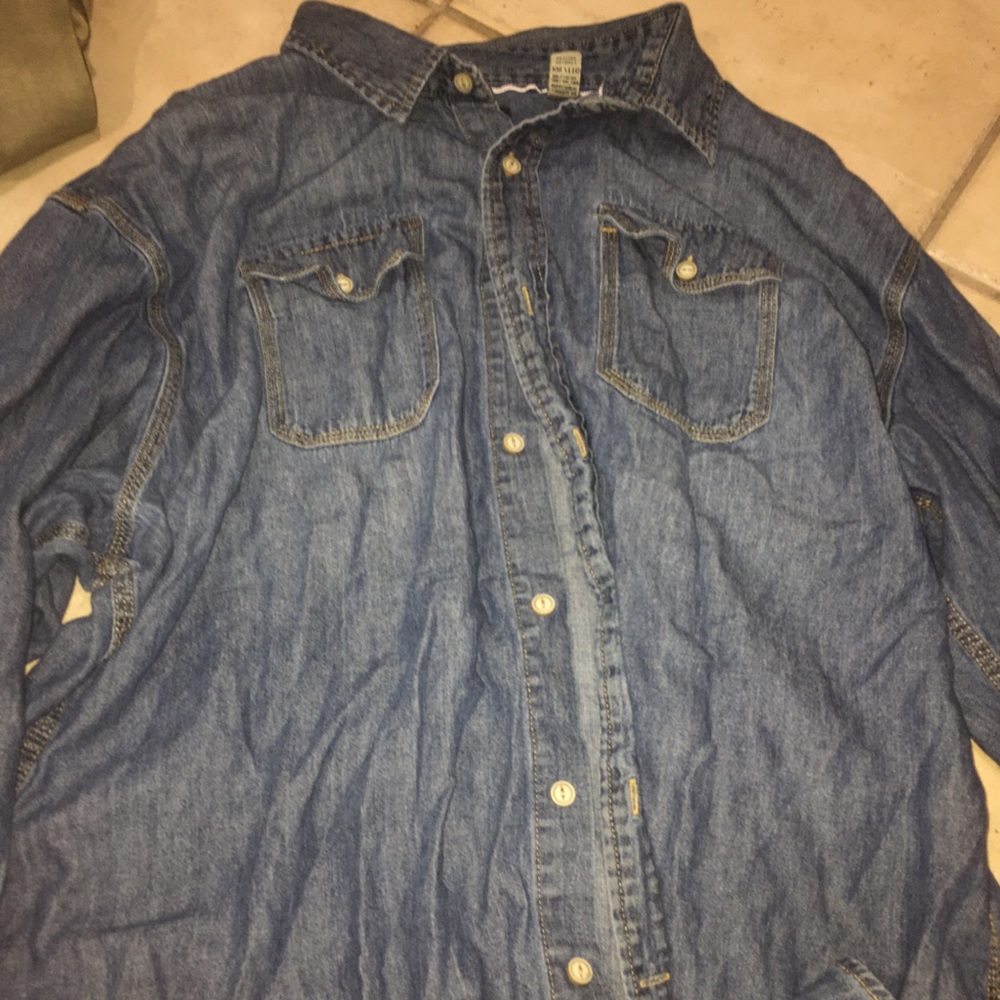 A Casual Collard Long Sleeve Jean Shirt